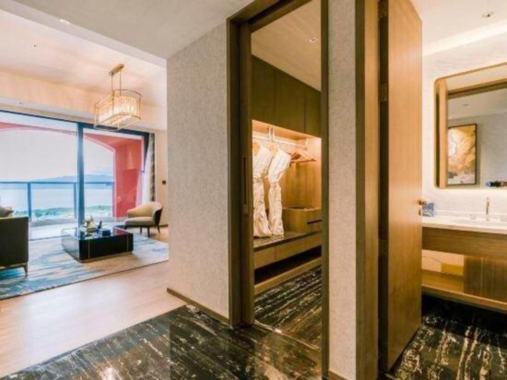 Dolphin Bay Hotel Kunming Buitenkant foto